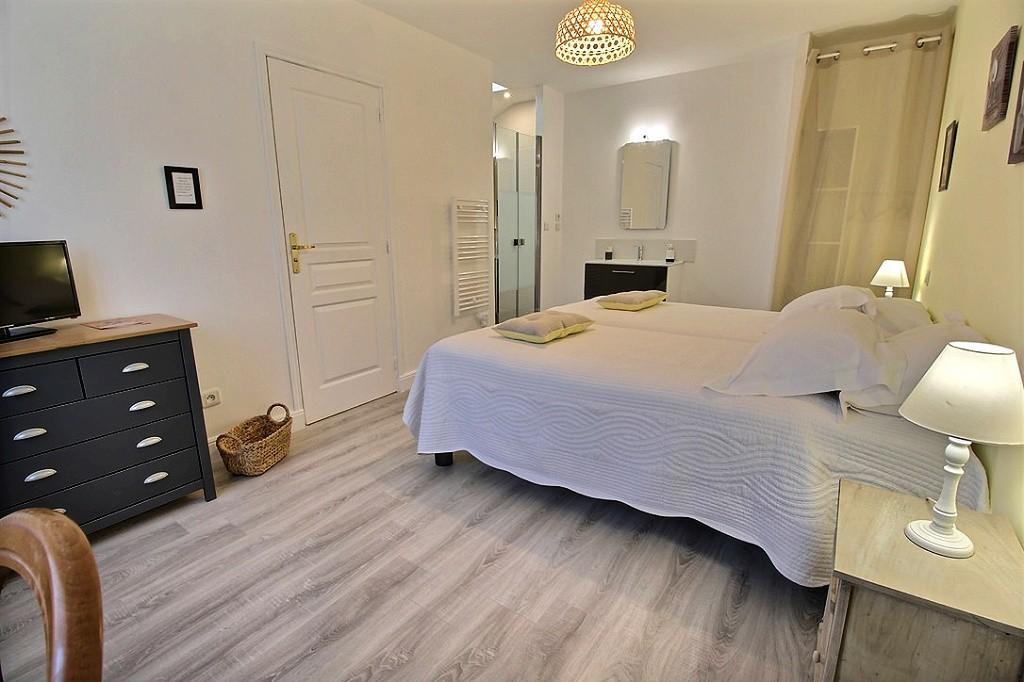 モンバゾンン Logis Du Lievre D'Or Bed & Breakfast エクステリア 写真